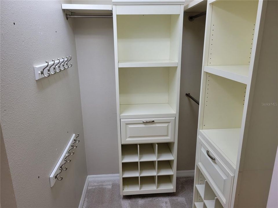 На продажу: $430,000 (2 спален, 2 ванн, 1931 Квадратных фут)