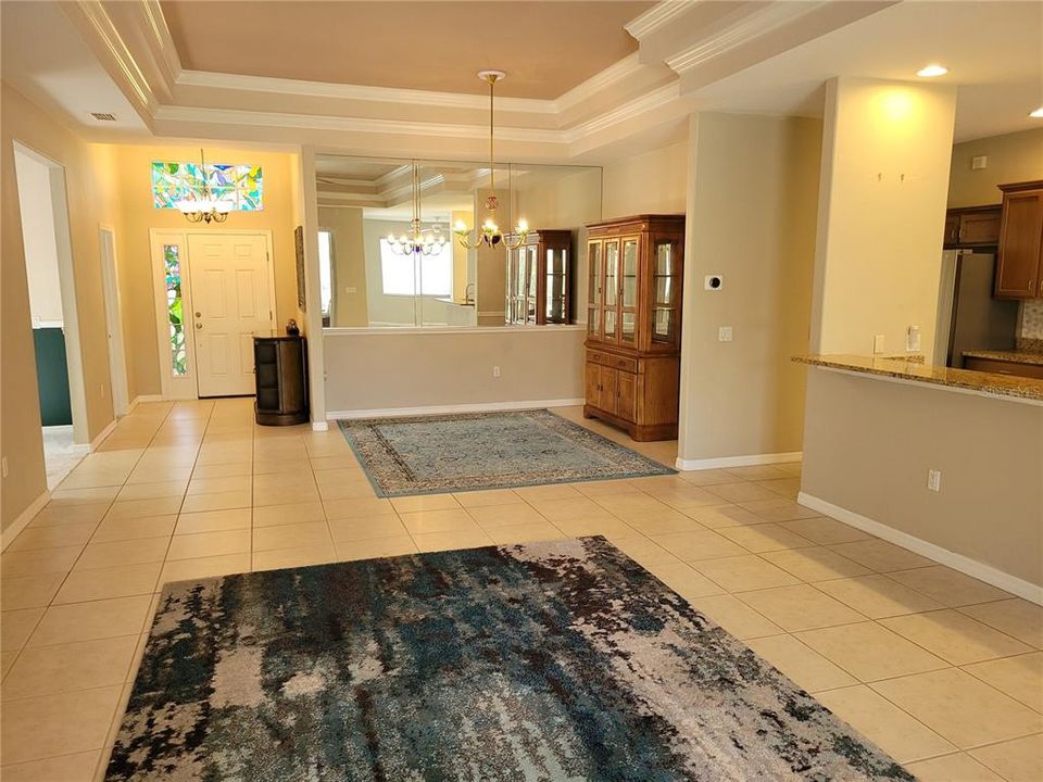 На продажу: $430,000 (2 спален, 2 ванн, 1931 Квадратных фут)