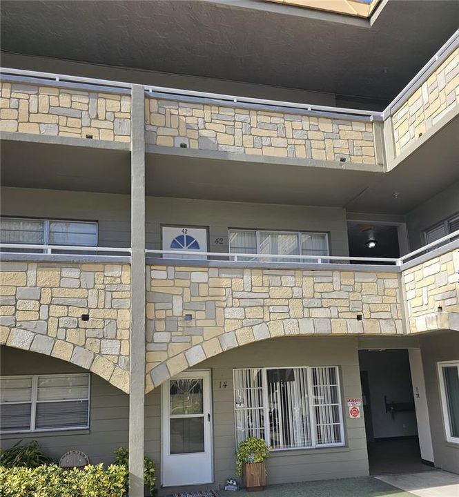 待售: $139,900 (2 贝兹, 1 浴室, 1100 平方英尺)