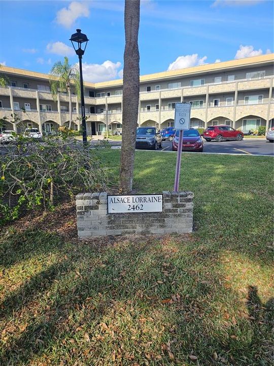 待售: $139,900 (2 贝兹, 1 浴室, 1100 平方英尺)