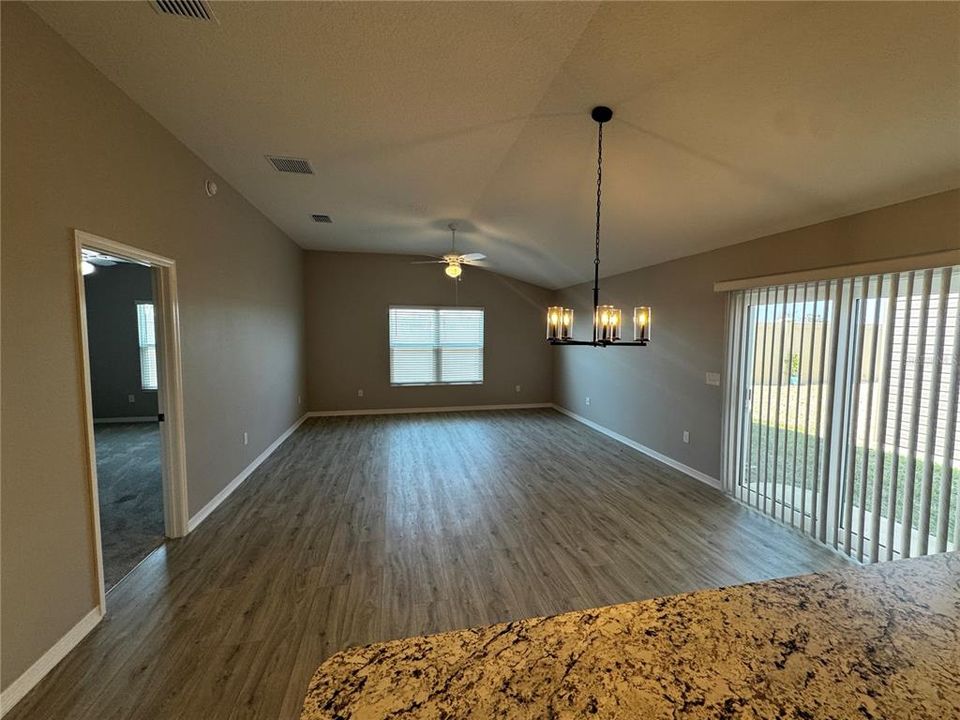 For Rent: $1,900 (2 beds, 2 baths, 1266 Square Feet)