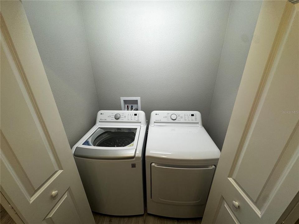 For Rent: $1,900 (2 beds, 2 baths, 1266 Square Feet)