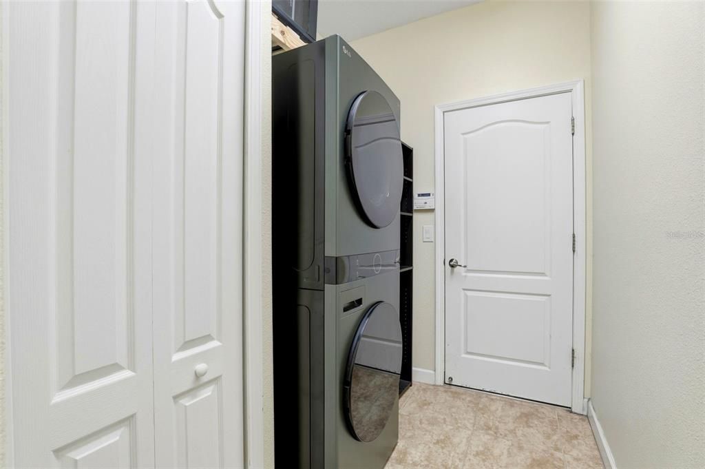 For Sale: $545,000 (4 beds, 3 baths, 2420 Square Feet)