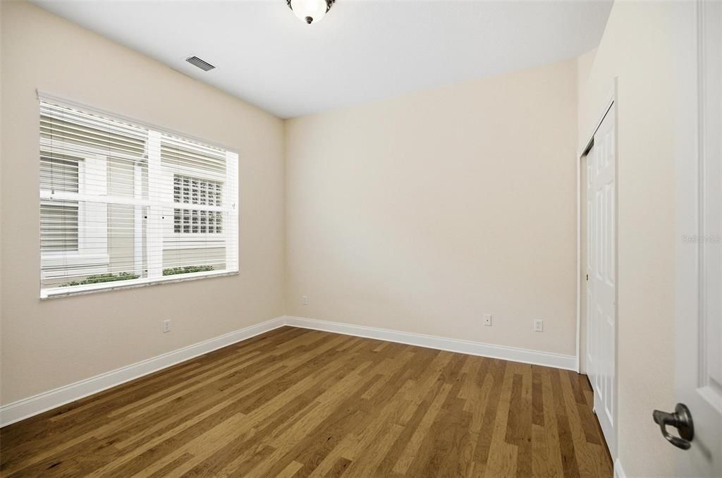 For Sale: $580,000 (3 beds, 2 baths, 1985 Square Feet)