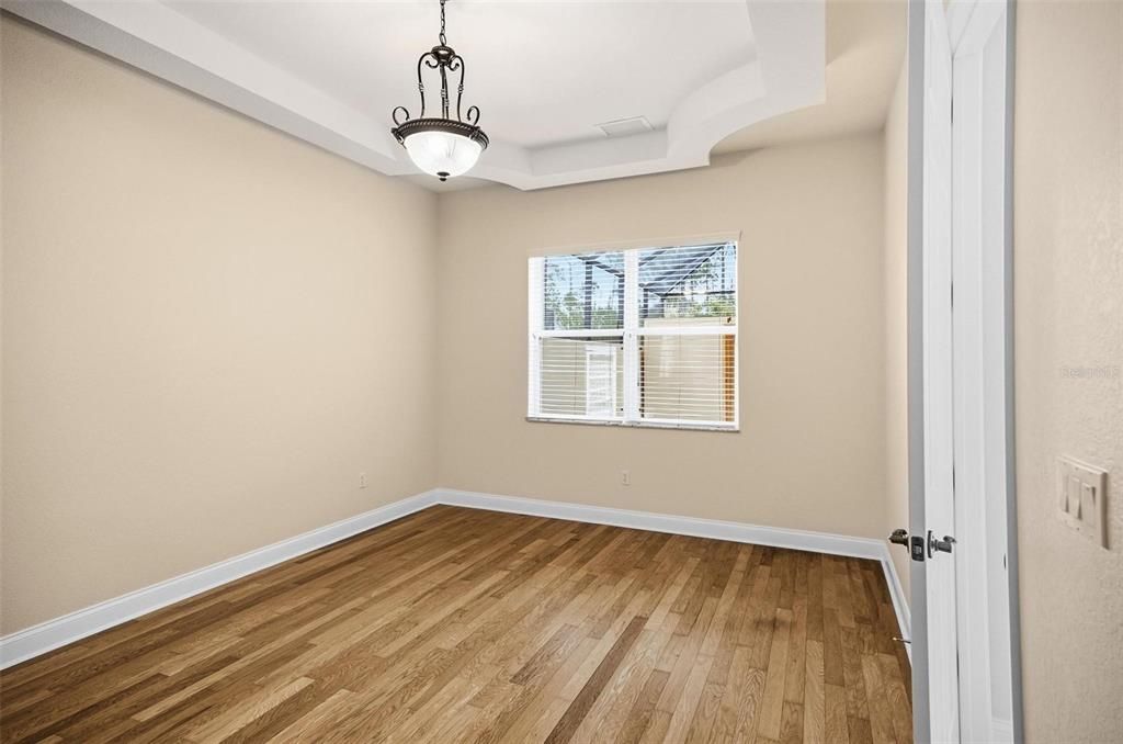 For Sale: $580,000 (3 beds, 2 baths, 1985 Square Feet)