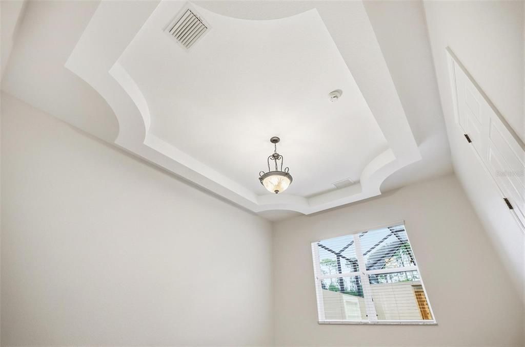 For Sale: $580,000 (3 beds, 2 baths, 1985 Square Feet)