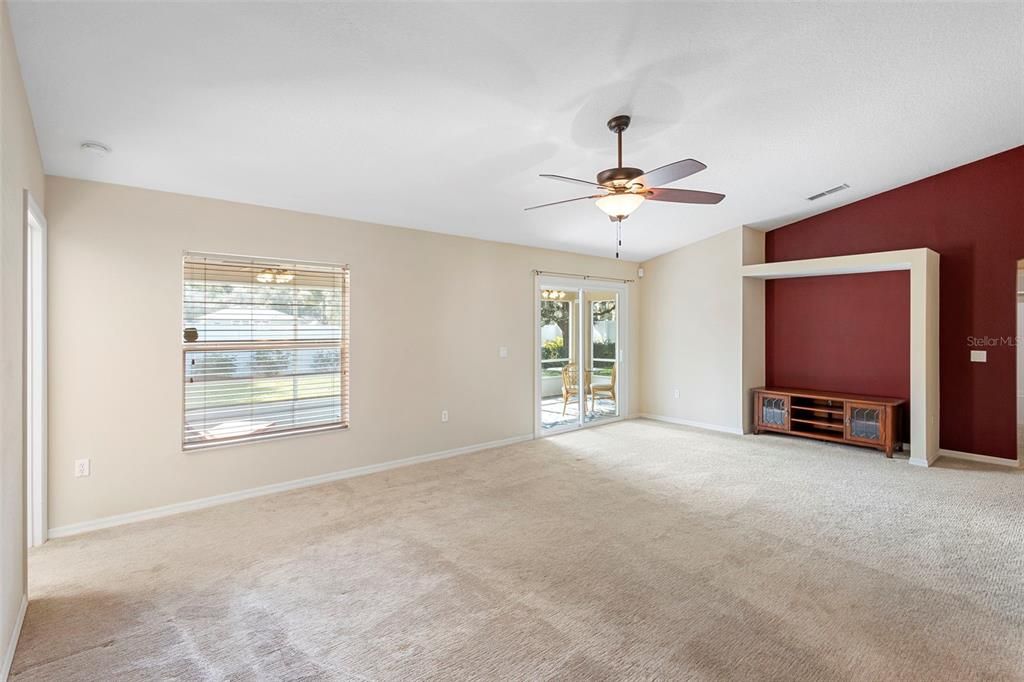 For Sale: $384,900 (3 beds, 2 baths, 2000 Square Feet)