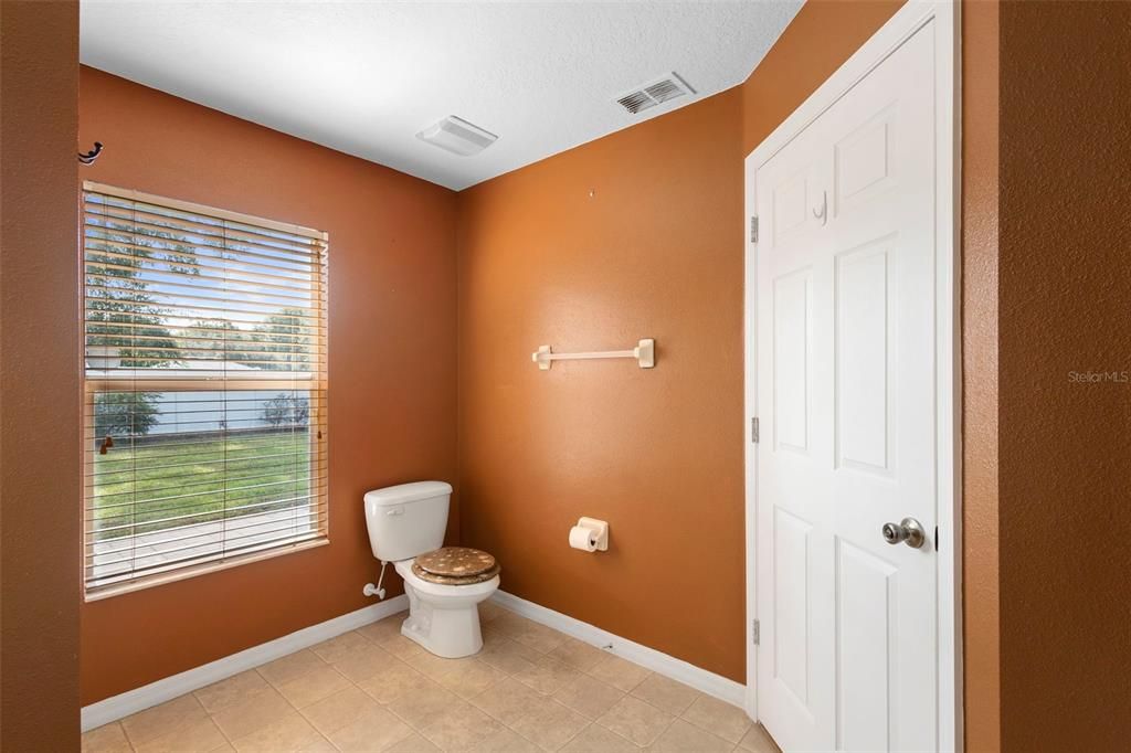 For Sale: $384,900 (3 beds, 2 baths, 2000 Square Feet)