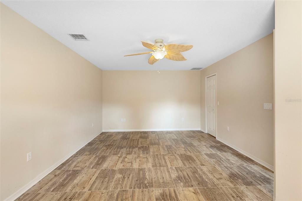 For Sale: $384,900 (3 beds, 2 baths, 2000 Square Feet)