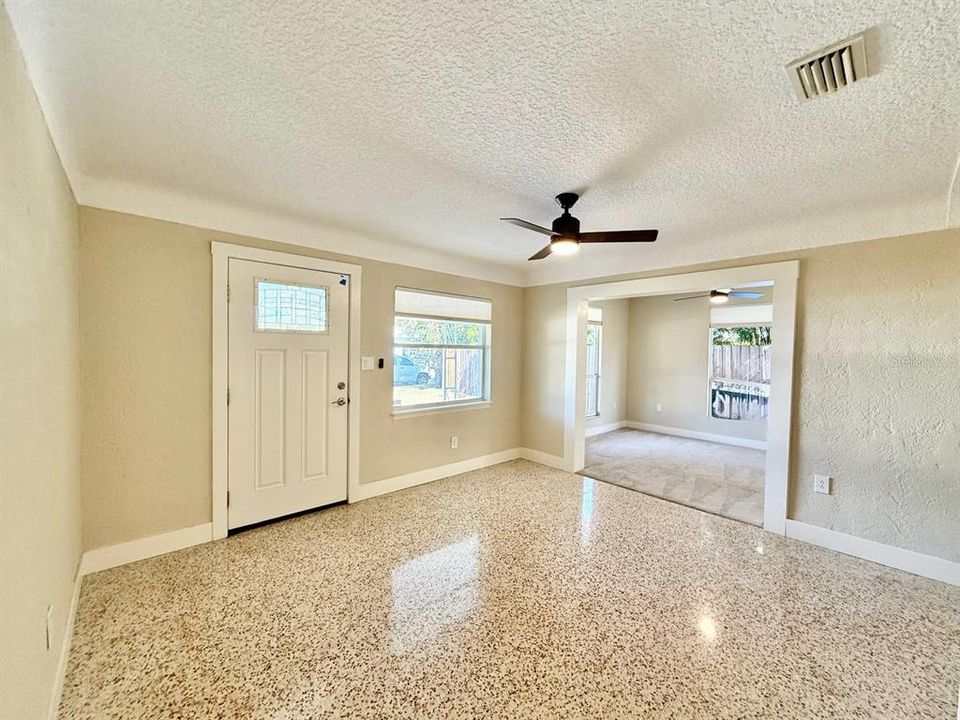 For Rent: $2,740 (3 beds, 2 baths, 1428 Square Feet)