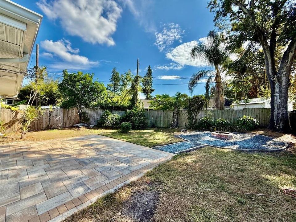 For Rent: $2,740 (3 beds, 2 baths, 1428 Square Feet)