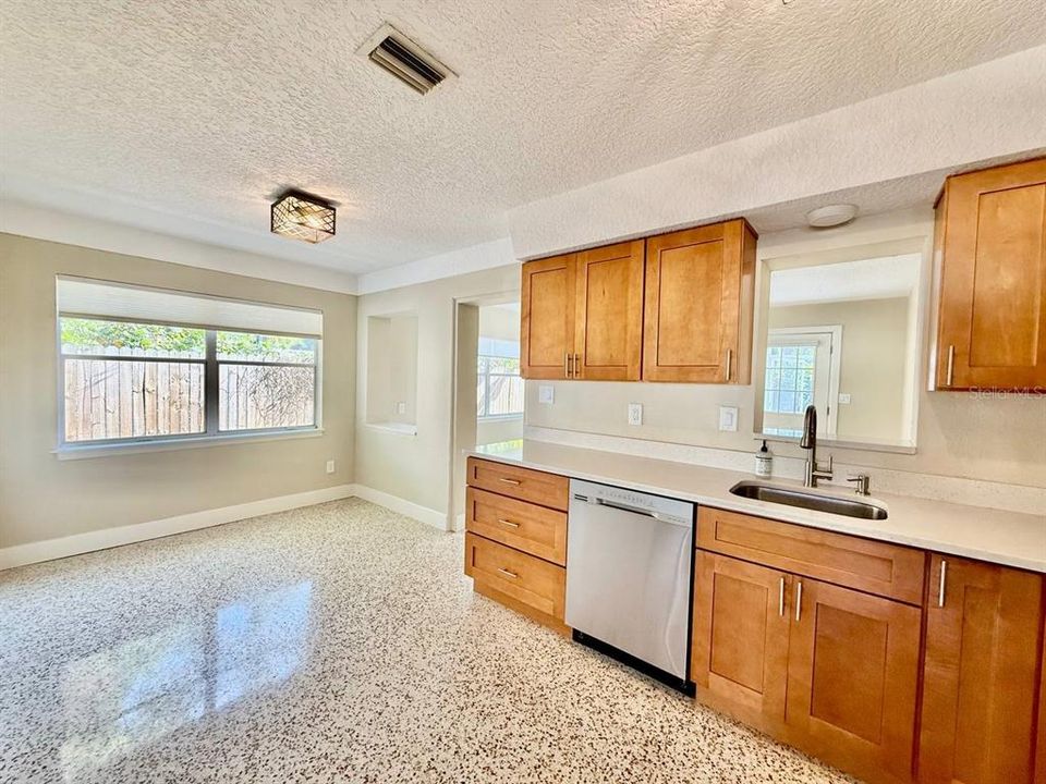 For Rent: $2,740 (3 beds, 2 baths, 1428 Square Feet)