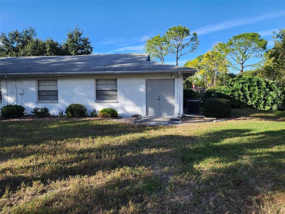 For Rent: $1,700 (2 beds, 2 baths, 984 Square Feet)