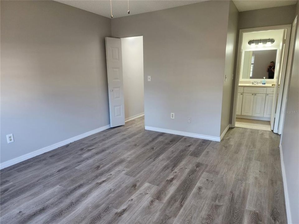 For Rent: $1,700 (2 beds, 2 baths, 984 Square Feet)