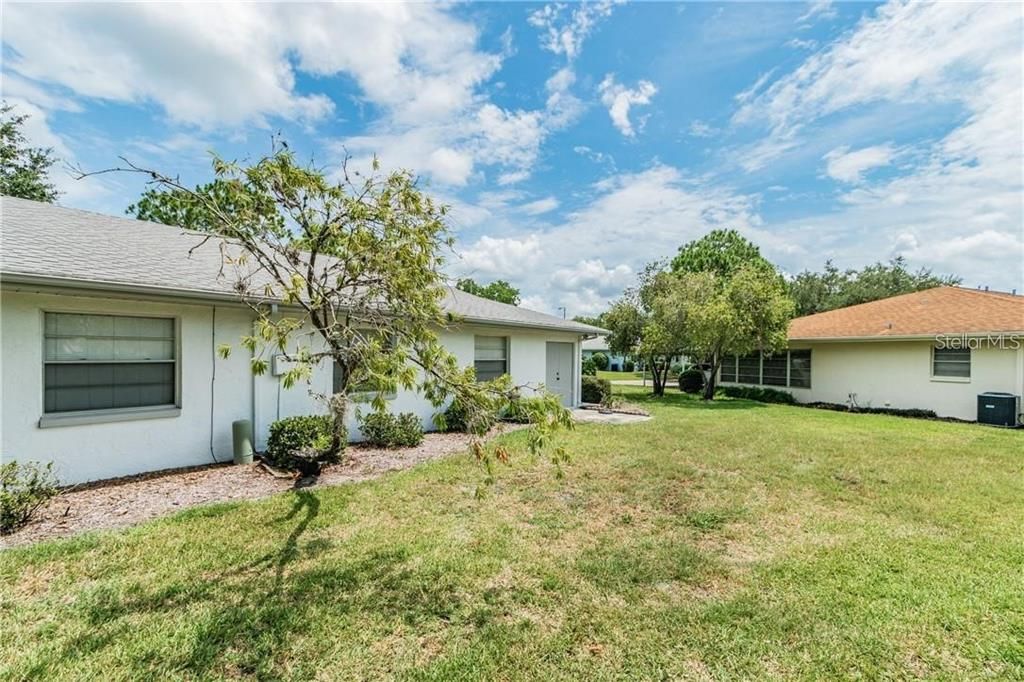 For Rent: $1,700 (2 beds, 2 baths, 984 Square Feet)