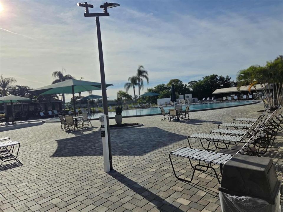 For Rent: $1,700 (2 beds, 2 baths, 984 Square Feet)