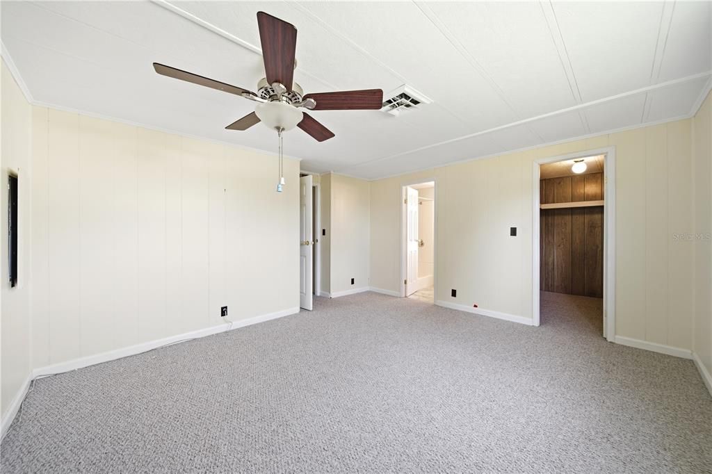 На продажу: $75,000 (3 спален, 2 ванн, 1838 Квадратных фут)