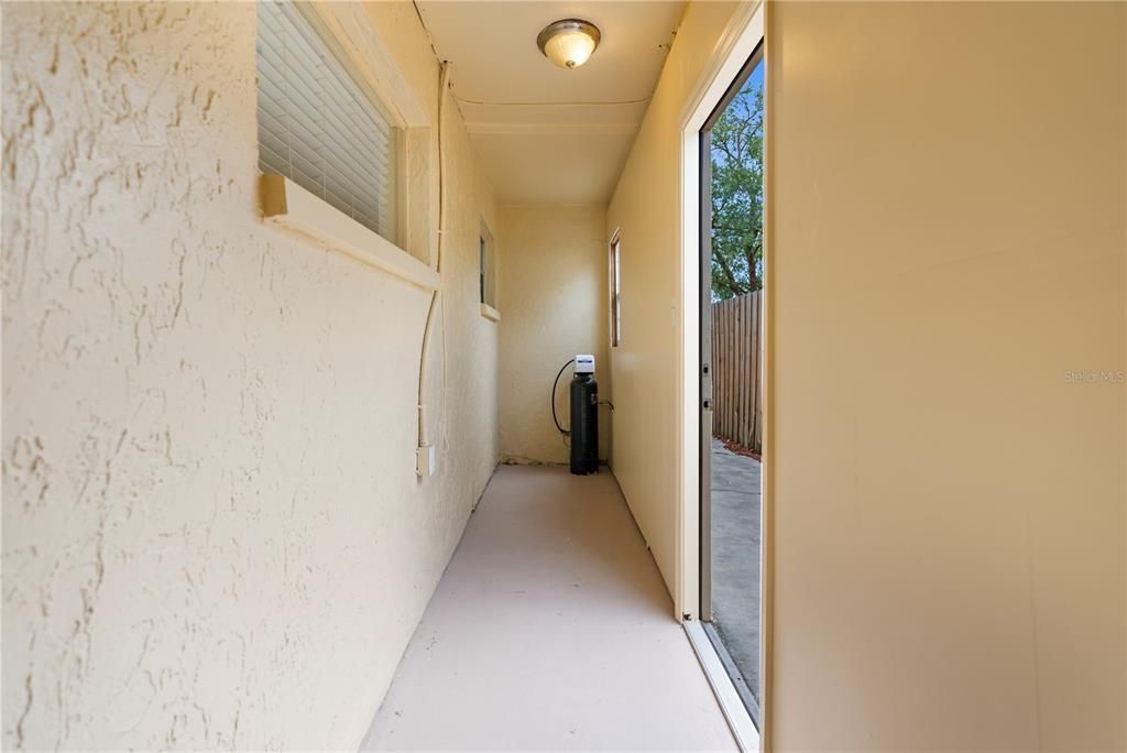 待售: $322,222 (4 贝兹, 2 浴室, 1839 平方英尺)