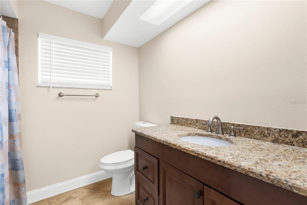 待售: $322,222 (4 贝兹, 2 浴室, 1839 平方英尺)