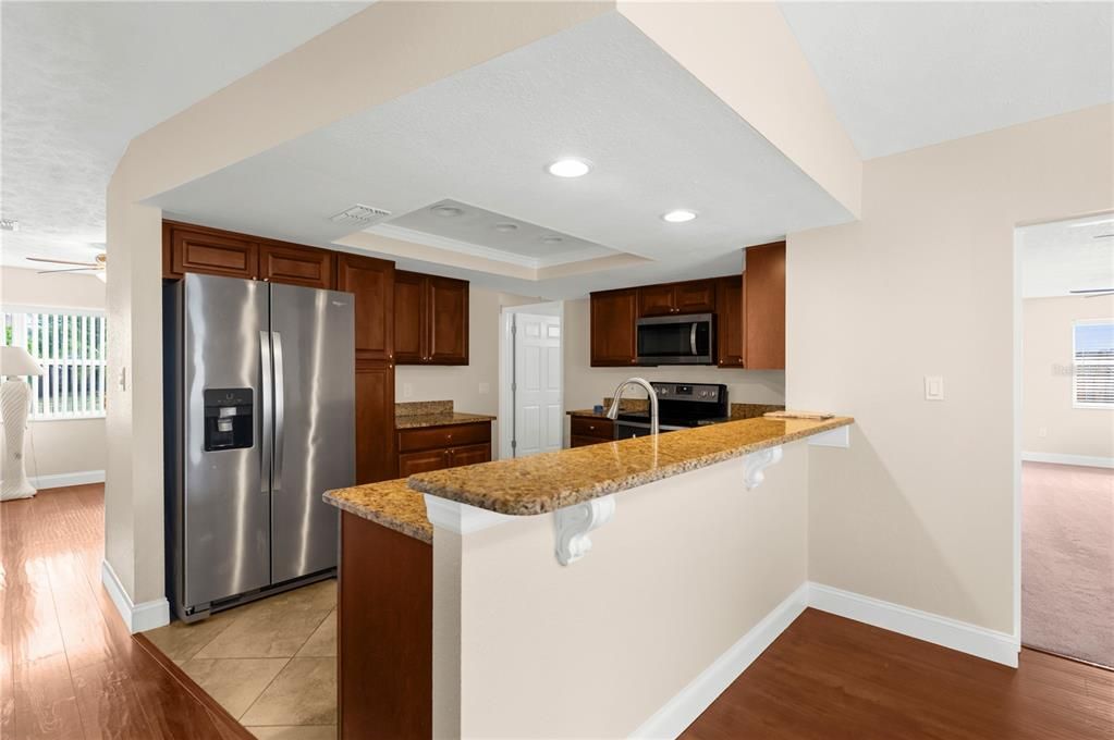 待售: $322,222 (4 贝兹, 2 浴室, 1839 平方英尺)