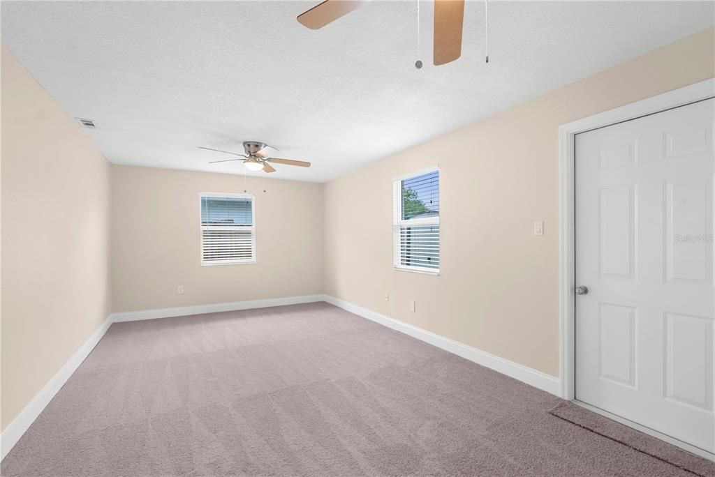 待售: $322,222 (4 贝兹, 2 浴室, 1839 平方英尺)