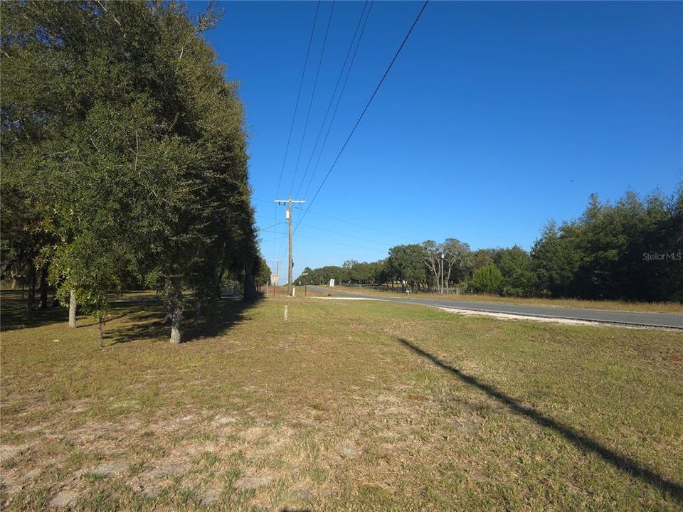 For Sale: $49,900 (2 beds, 1 baths, 784 Square Feet)