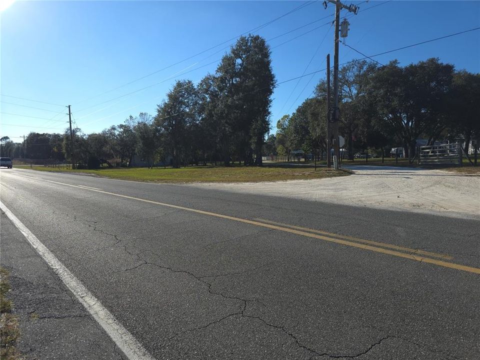 For Sale: $49,900 (2 beds, 1 baths, 784 Square Feet)