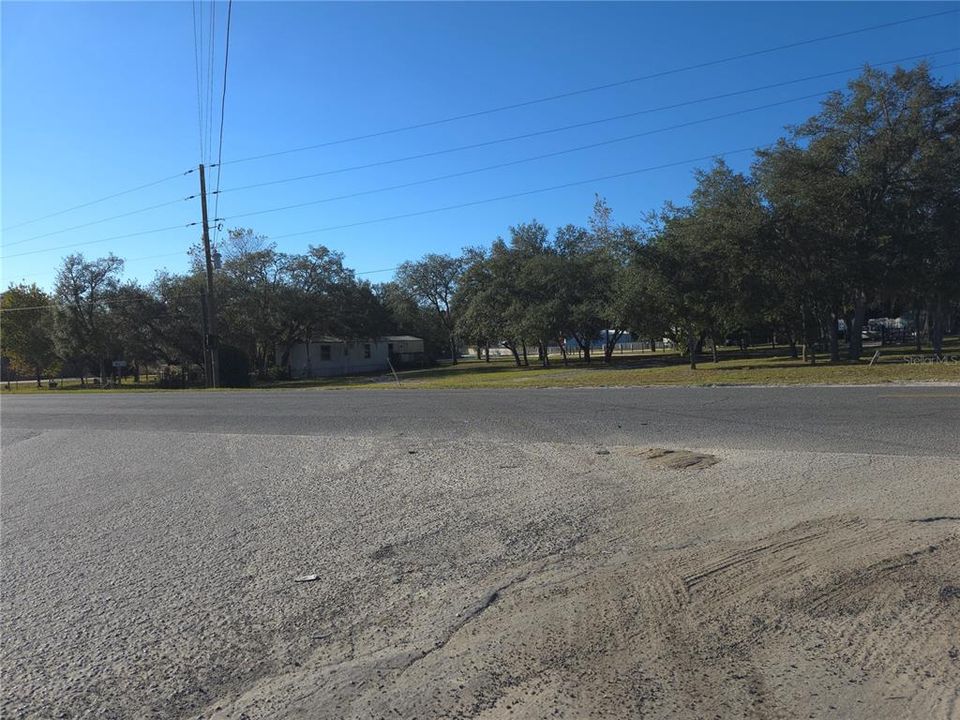 For Sale: $49,900 (2 beds, 1 baths, 784 Square Feet)