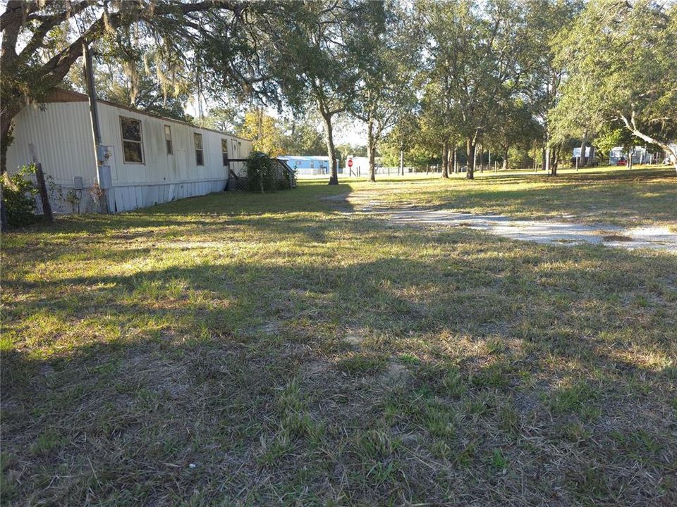 For Sale: $49,900 (2 beds, 1 baths, 784 Square Feet)