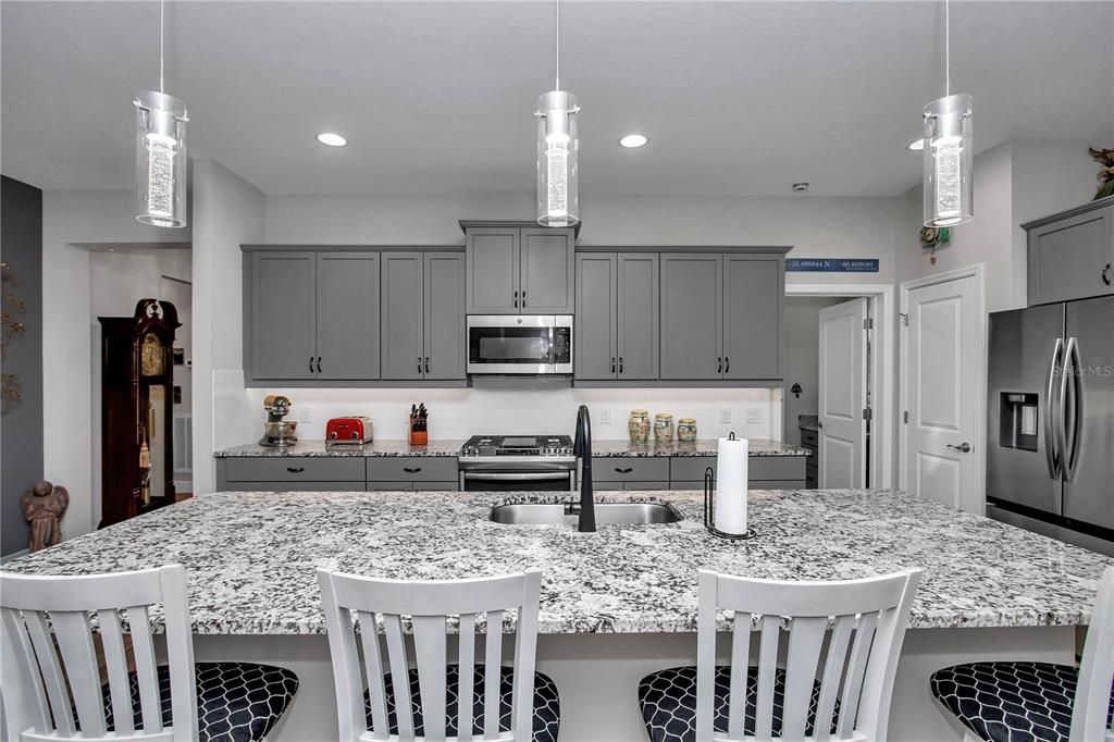 En Venta: $382,000 (2 camas, 2 baños, 1681 Pies cuadrados)