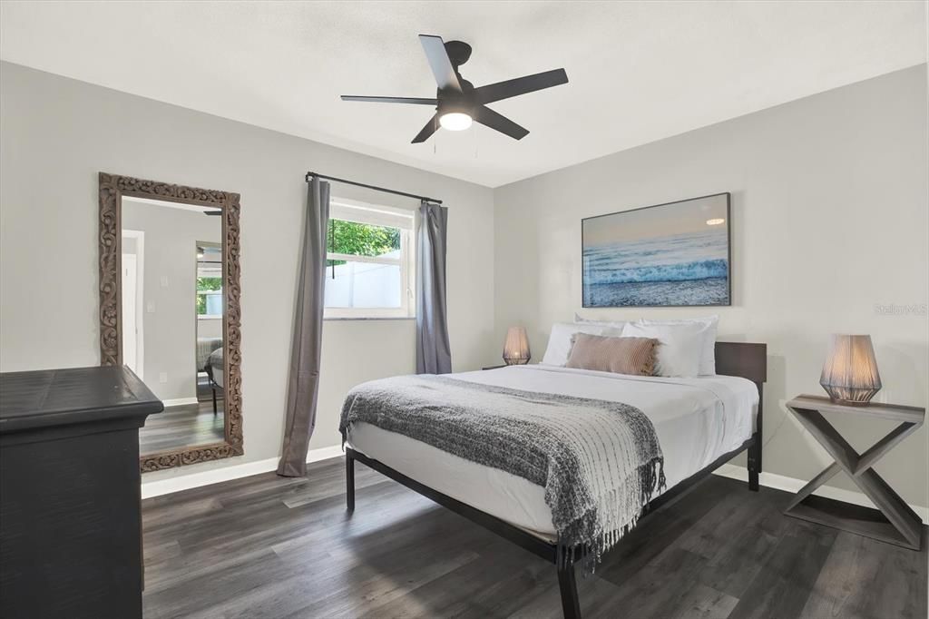 待售: $625,000 (4 贝兹, 3 浴室, 1669 平方英尺)