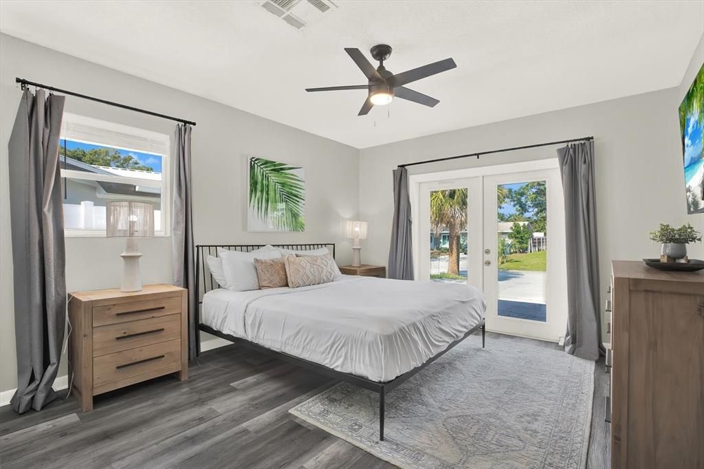 待售: $625,000 (4 贝兹, 3 浴室, 1669 平方英尺)