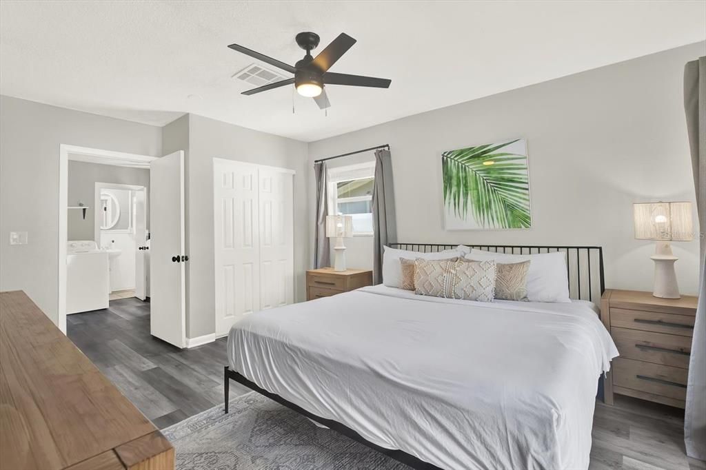 待售: $625,000 (4 贝兹, 3 浴室, 1669 平方英尺)