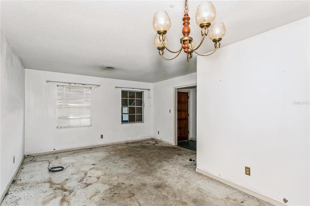 En Venta: $129,900 (3 camas, 2 baños, 1280 Pies cuadrados)