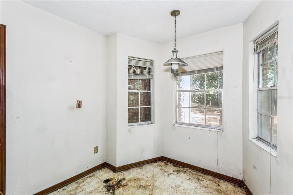 En Venta: $129,900 (3 camas, 2 baños, 1280 Pies cuadrados)