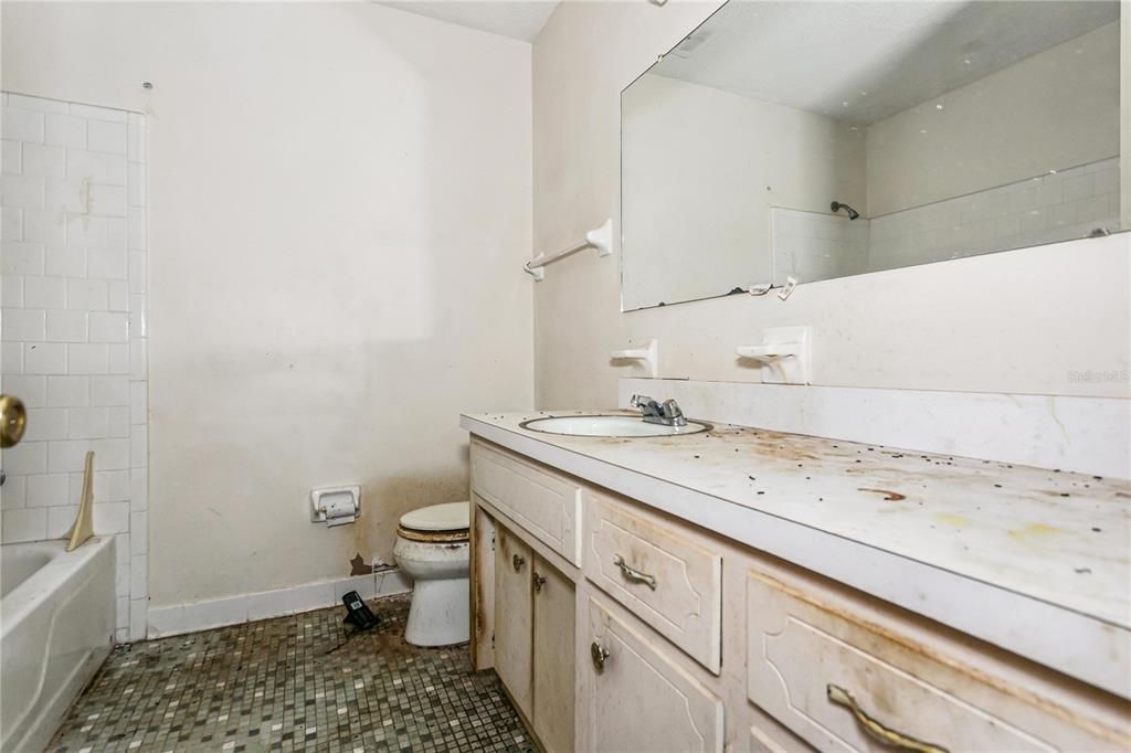 En Venta: $129,900 (3 camas, 2 baños, 1280 Pies cuadrados)