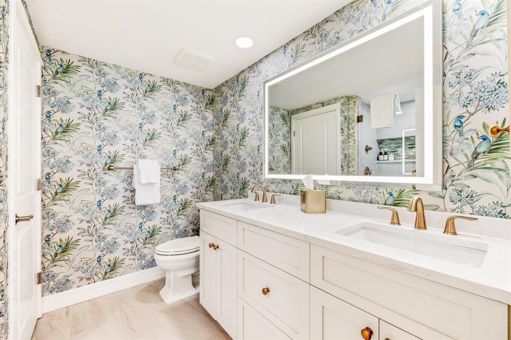 待售: $1,895,000 (2 贝兹, 2 浴室, 1740 平方英尺)