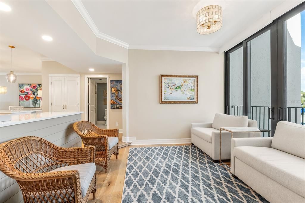 待售: $1,895,000 (2 贝兹, 2 浴室, 1740 平方英尺)