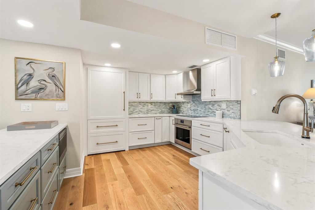 待售: $1,895,000 (2 贝兹, 2 浴室, 1740 平方英尺)