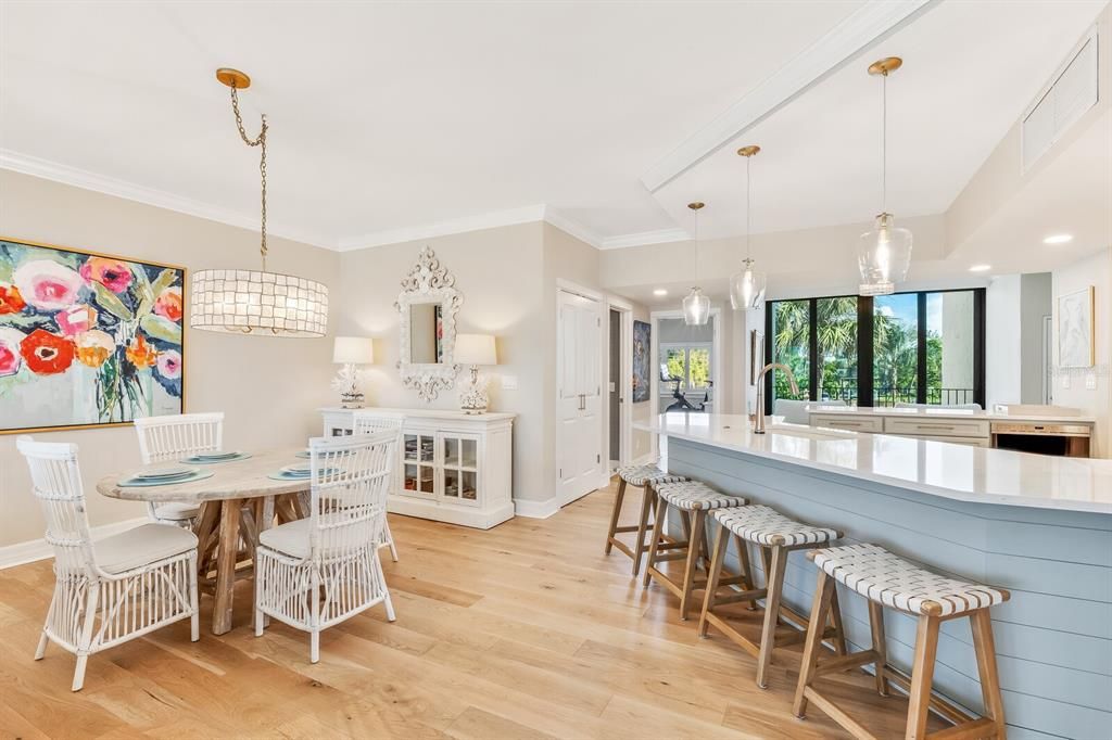 待售: $1,895,000 (2 贝兹, 2 浴室, 1740 平方英尺)