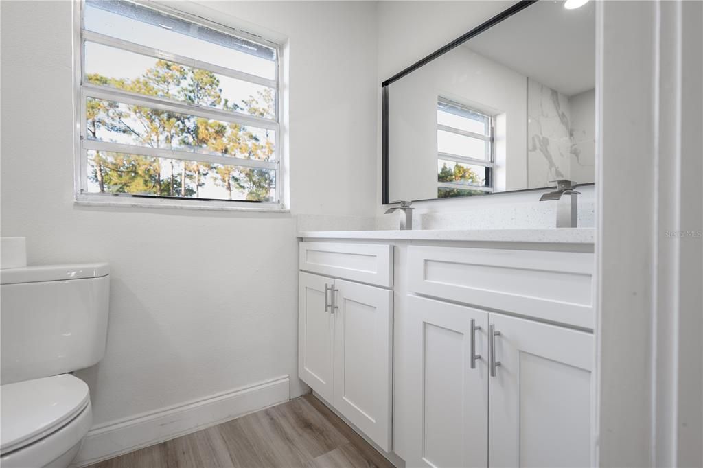 For Sale: $339,900 (4 beds, 2 baths, 1058 Square Feet)