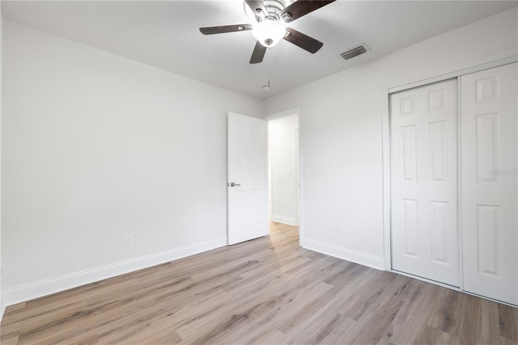 For Sale: $339,900 (4 beds, 2 baths, 1058 Square Feet)