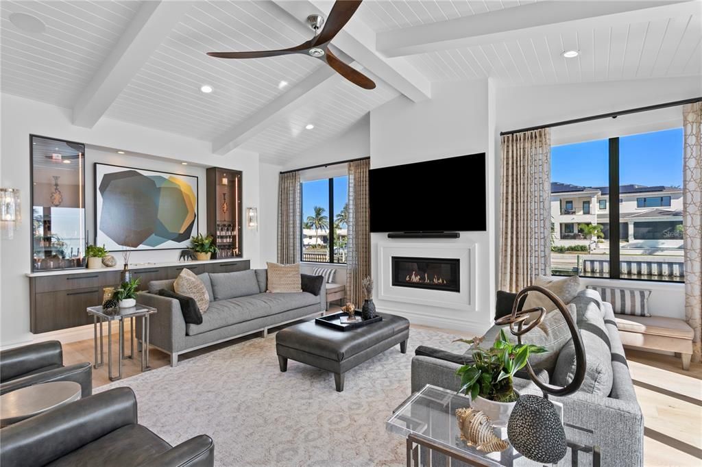 待售: $4,425,000 (5 贝兹, 5 浴室, 4472 平方英尺)