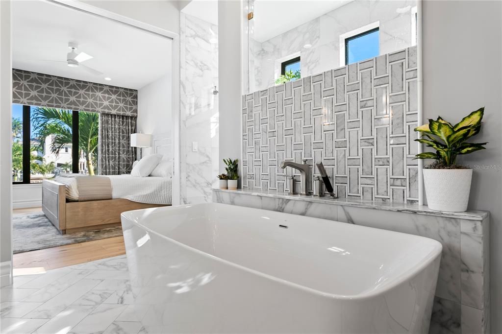 待售: $4,425,000 (5 贝兹, 5 浴室, 4472 平方英尺)