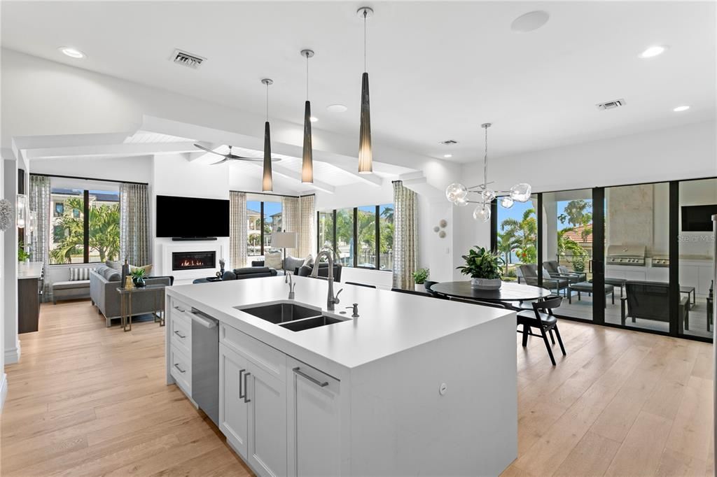 待售: $4,425,000 (5 贝兹, 5 浴室, 4472 平方英尺)