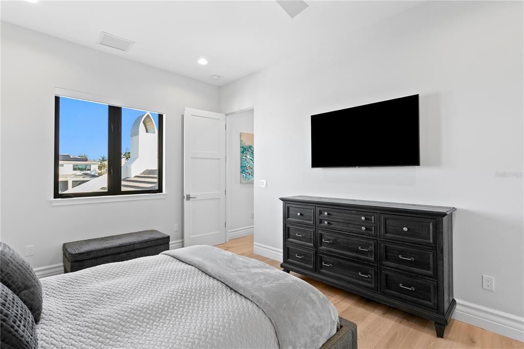 待售: $4,425,000 (5 贝兹, 5 浴室, 4472 平方英尺)