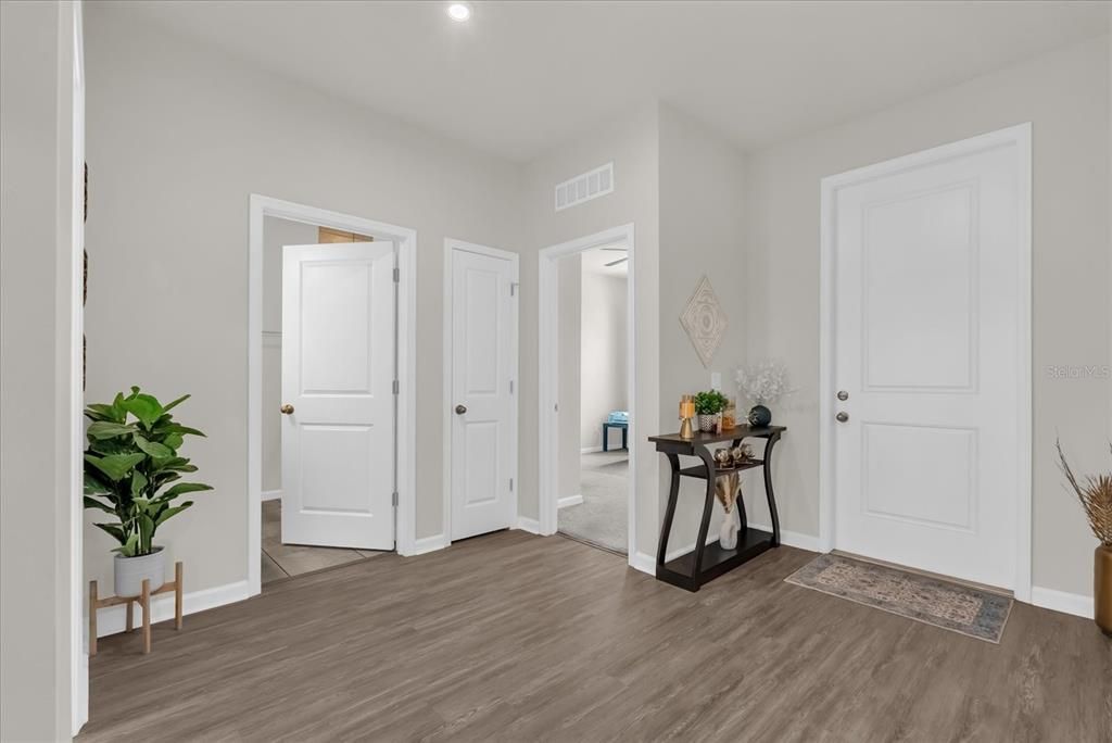 For Sale: $445,000 (4 beds, 2 baths, 1802 Square Feet)