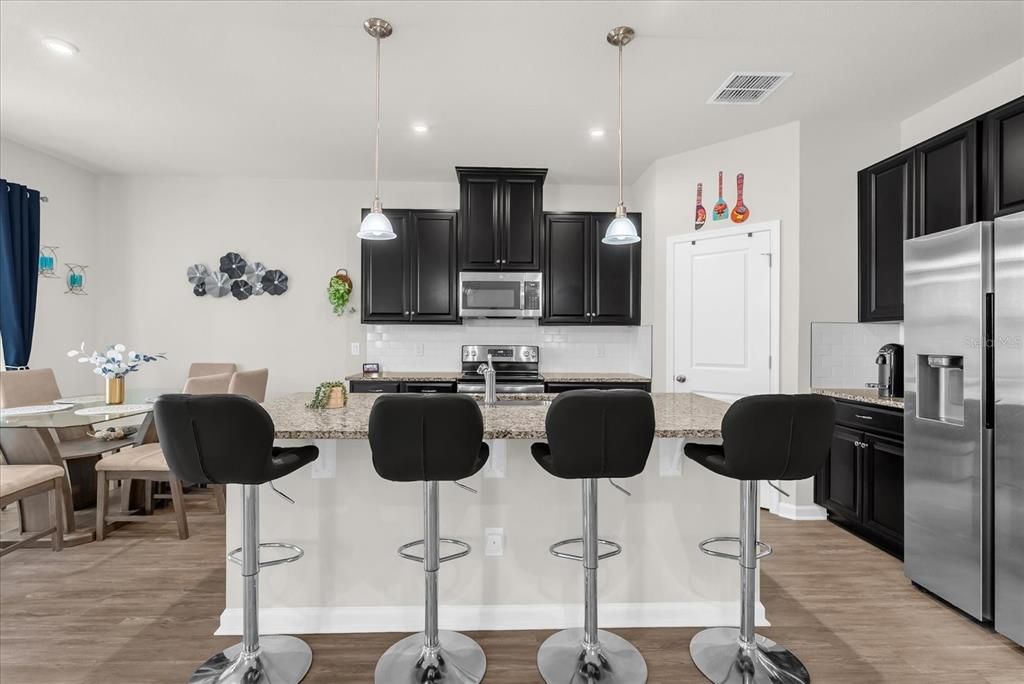 For Sale: $445,000 (4 beds, 2 baths, 1802 Square Feet)