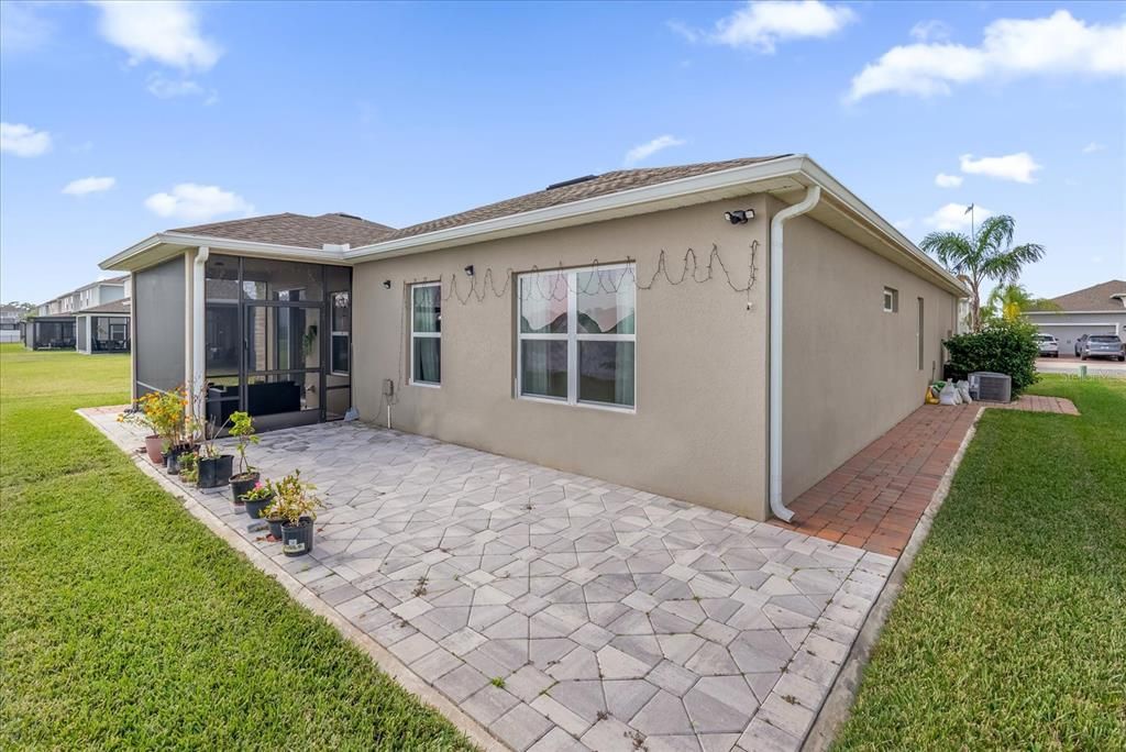 For Sale: $445,000 (4 beds, 2 baths, 1802 Square Feet)