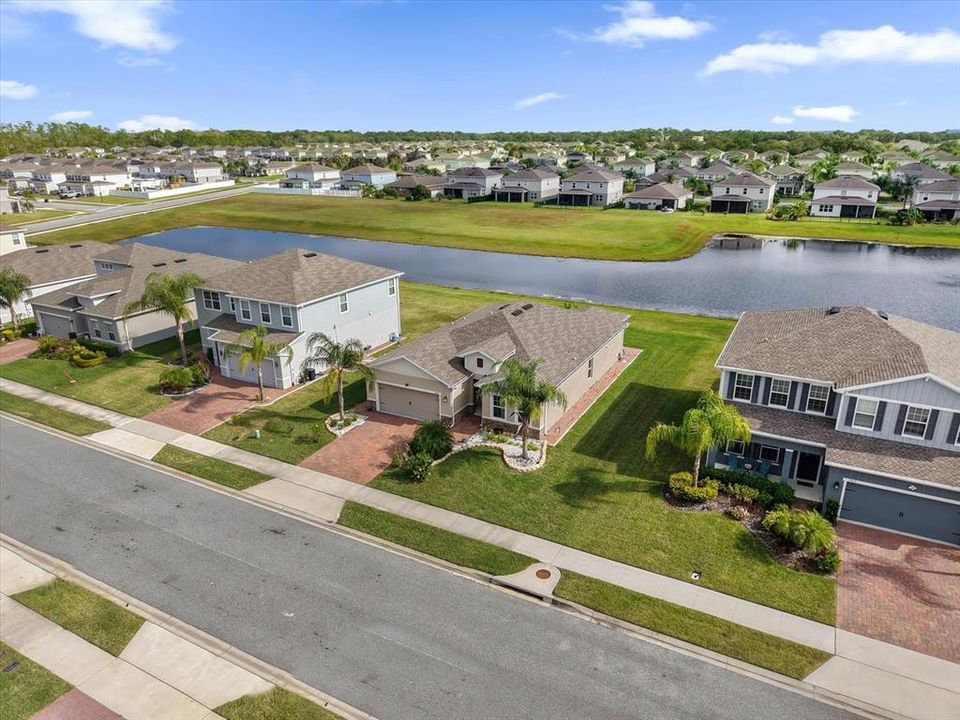 For Sale: $445,000 (4 beds, 2 baths, 1802 Square Feet)